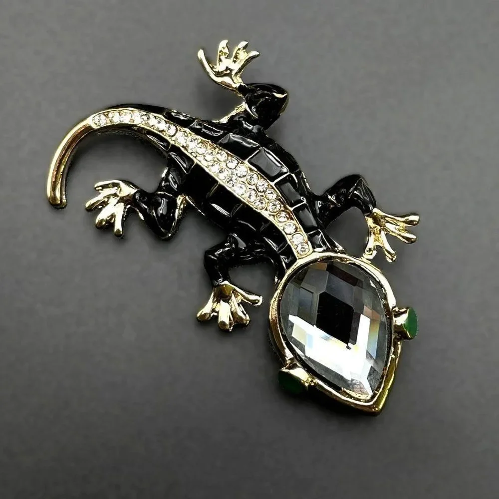 Yellow Gold with White Diamond and Gray Crystal Enamel Lizard Pin Back Brooch